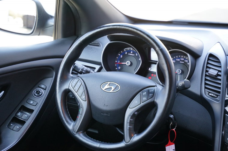 Vehicle Image 11
