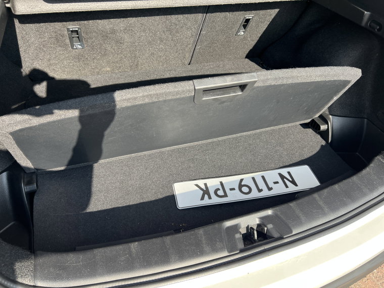 Vehicle Image 36