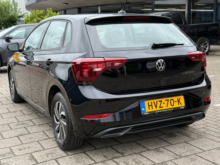 Vehicle Image 18