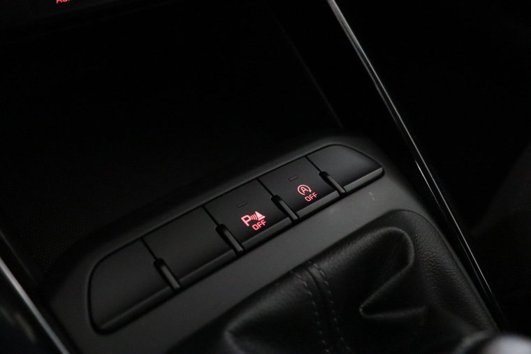 Vehicle Image 38