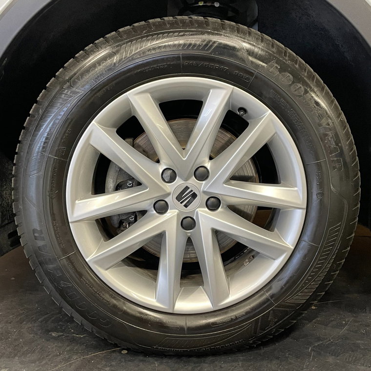 Vehicle Image 36