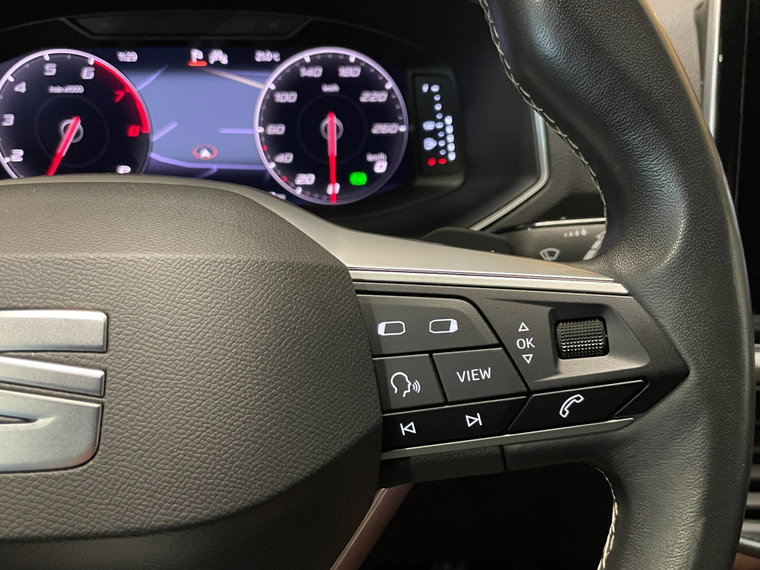 Vehicle Image 42