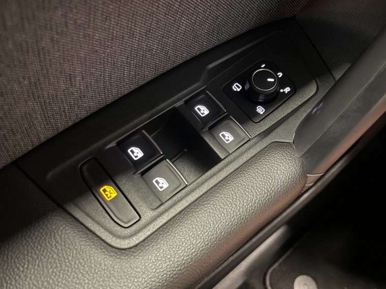 Vehicle Image 45