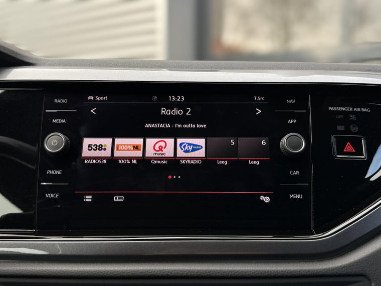 Vehicle Image 14