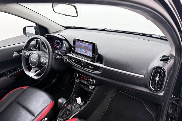 Vehicle Image 14