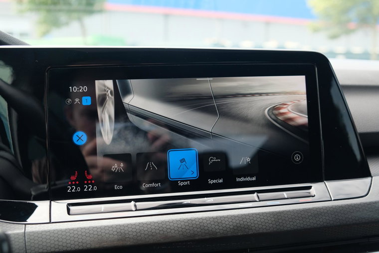 Vehicle Image 30