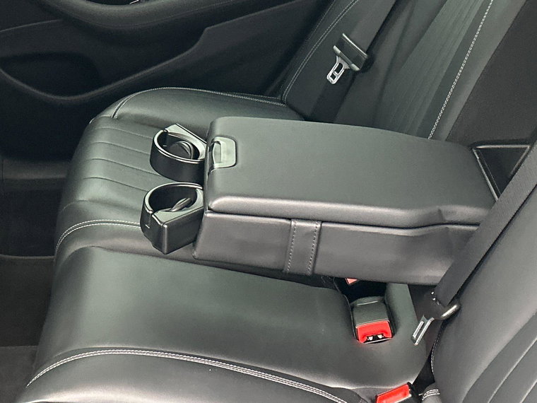 Vehicle Image 38
