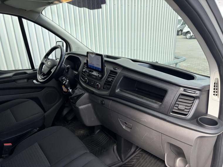 Vehicle Image 22