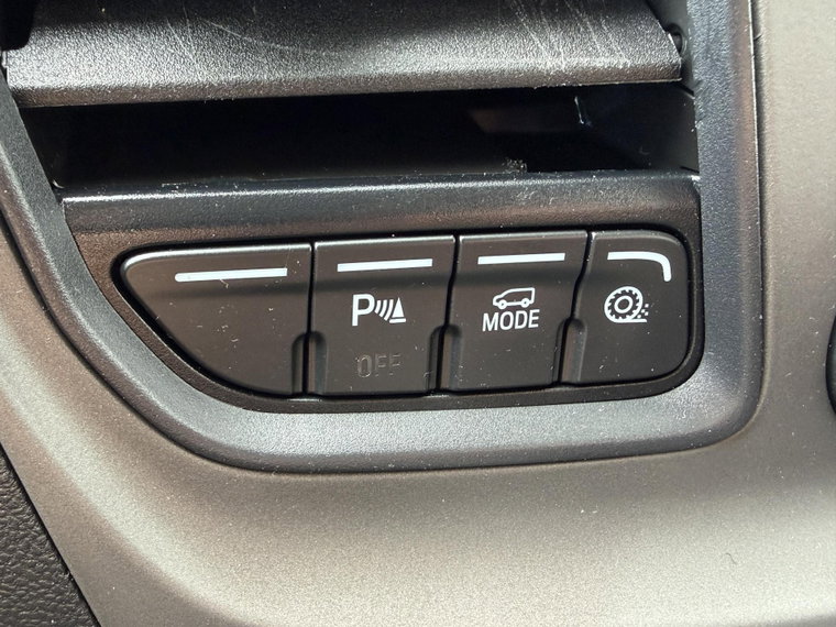 Vehicle Image 24