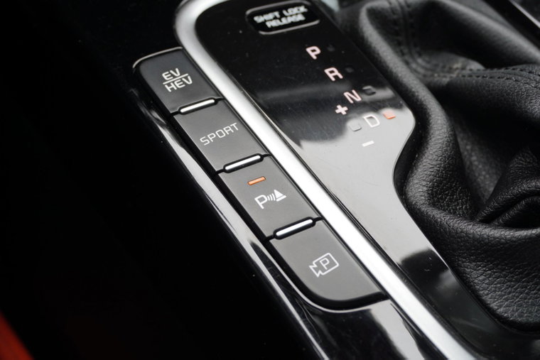 Vehicle Image 30