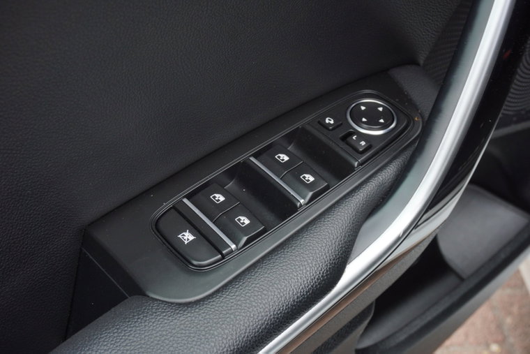 Vehicle Image 33