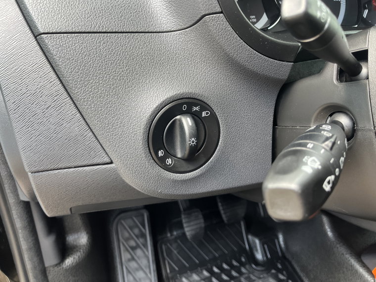 Vehicle Image 24