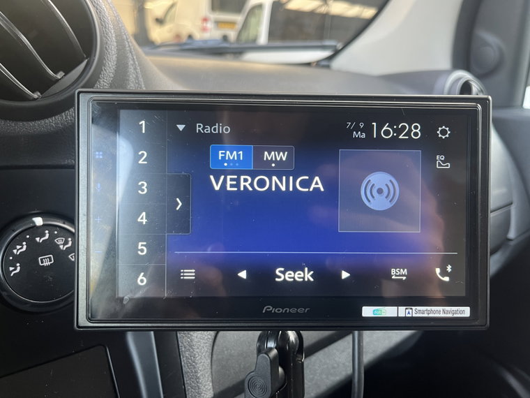 Vehicle Image 36
