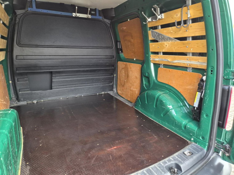 Vehicle Image 11