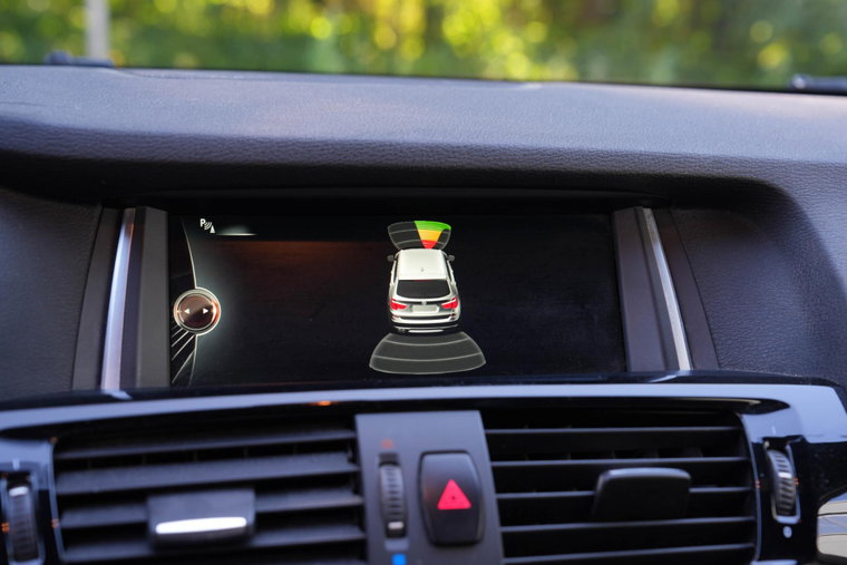 Vehicle Image 9