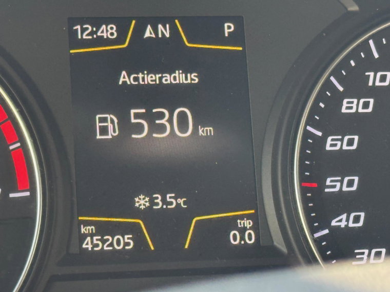 Vehicle Image 28