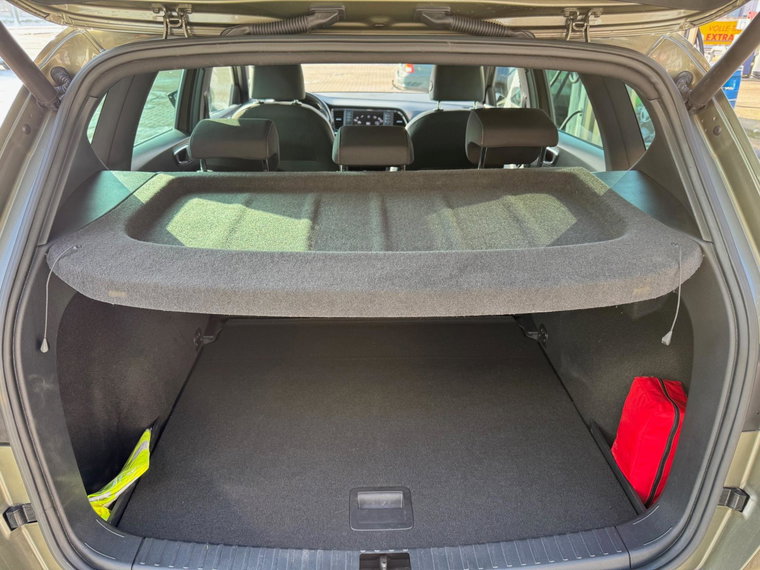 Vehicle Image 36