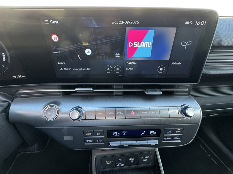 Vehicle Image 32