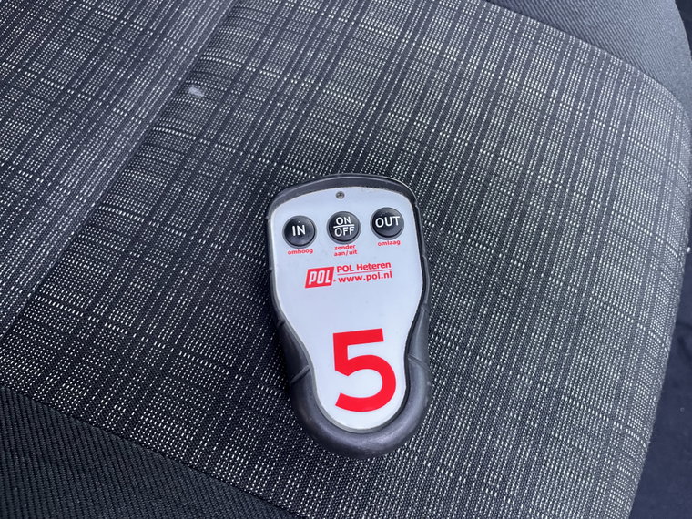 Vehicle Image 33