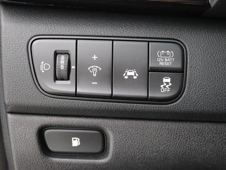 Vehicle Image 26
