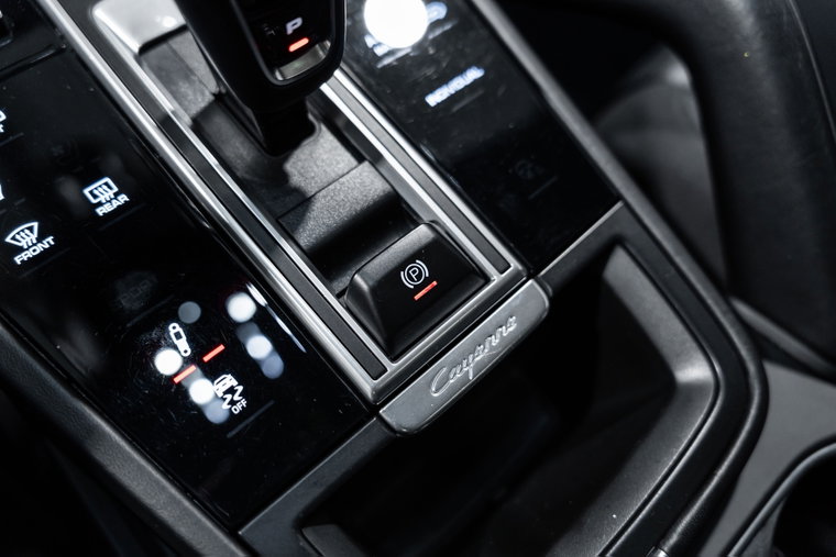 Vehicle Image 48