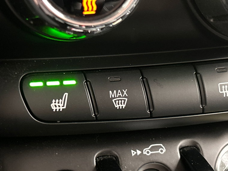 Vehicle Image 28