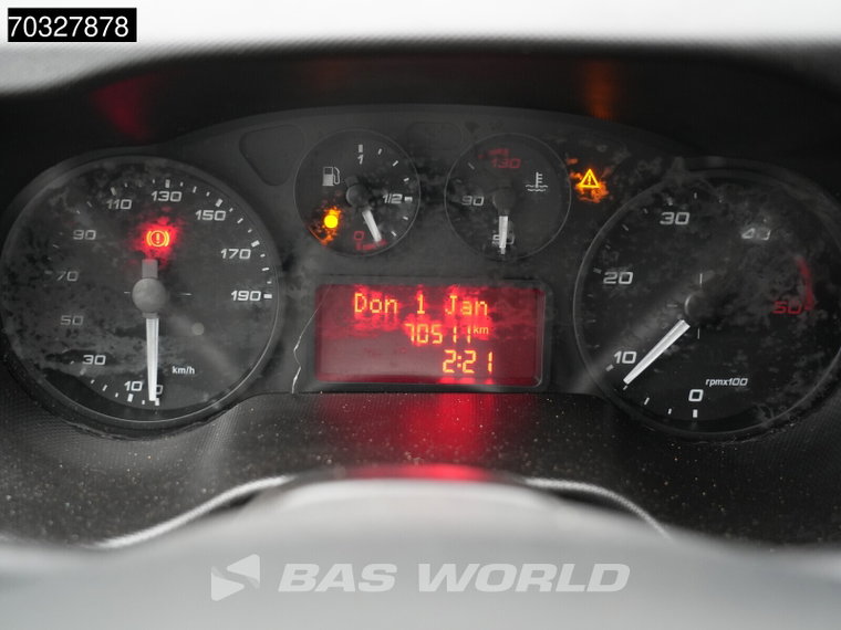 Vehicle Image 24