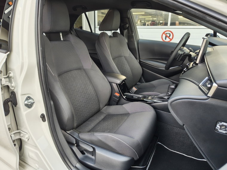 Vehicle Image 30