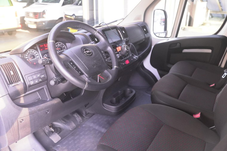 Vehicle Image 21