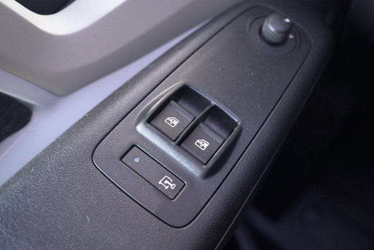 Vehicle Image 37