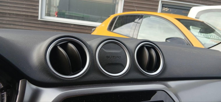 Vehicle Image 15