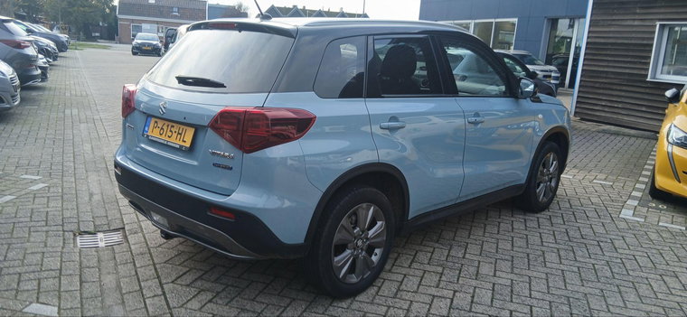 Vehicle Image 4