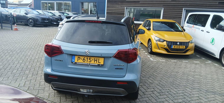 Vehicle Image 5