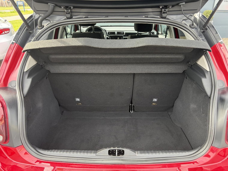 Vehicle Image 31