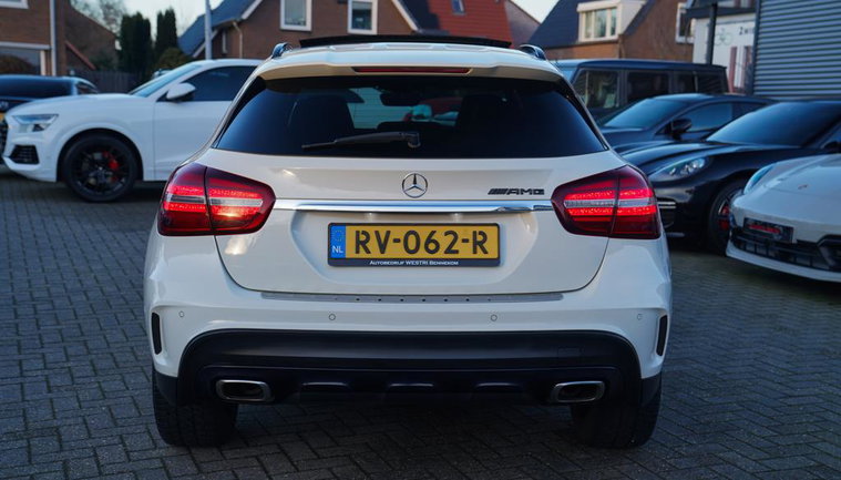 Vehicle Image 23