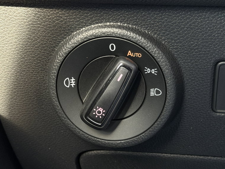 Vehicle Image 27