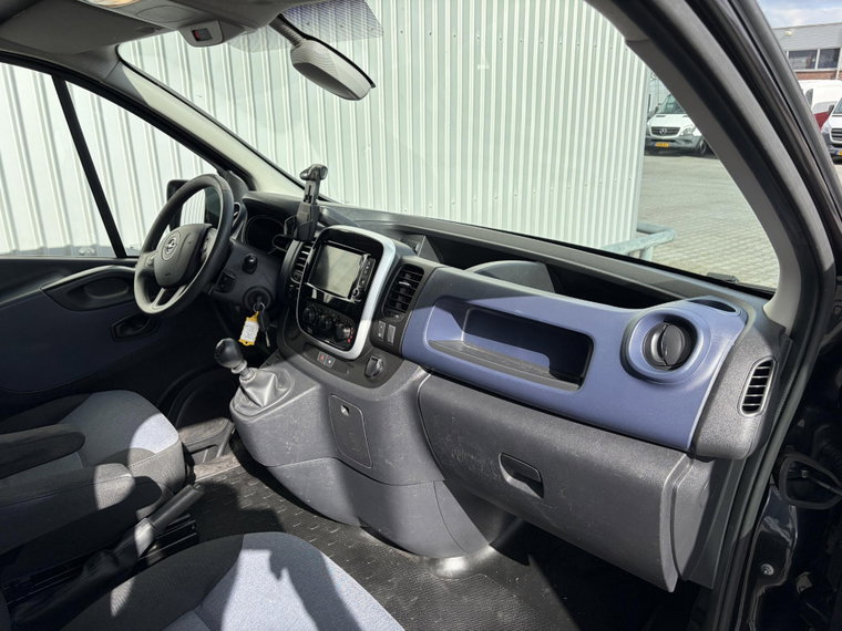 Vehicle Image 29