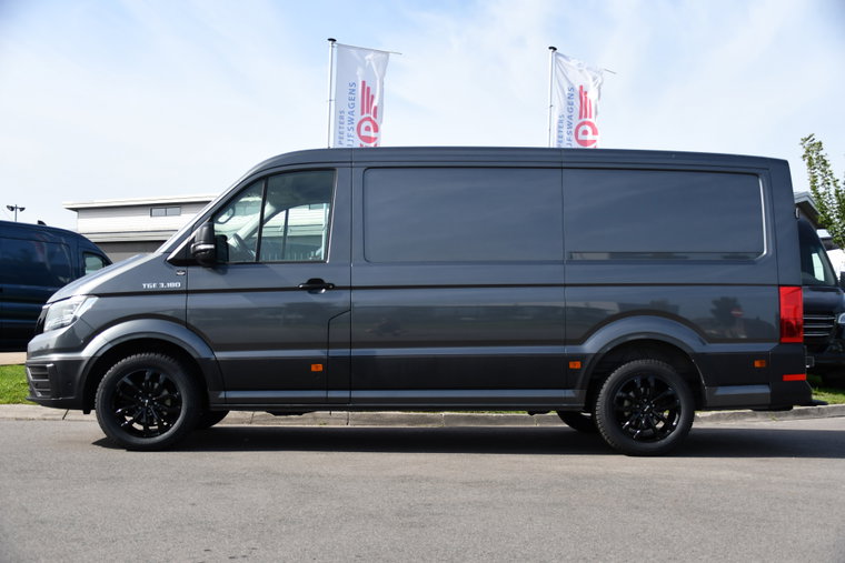Vehicle Image 9