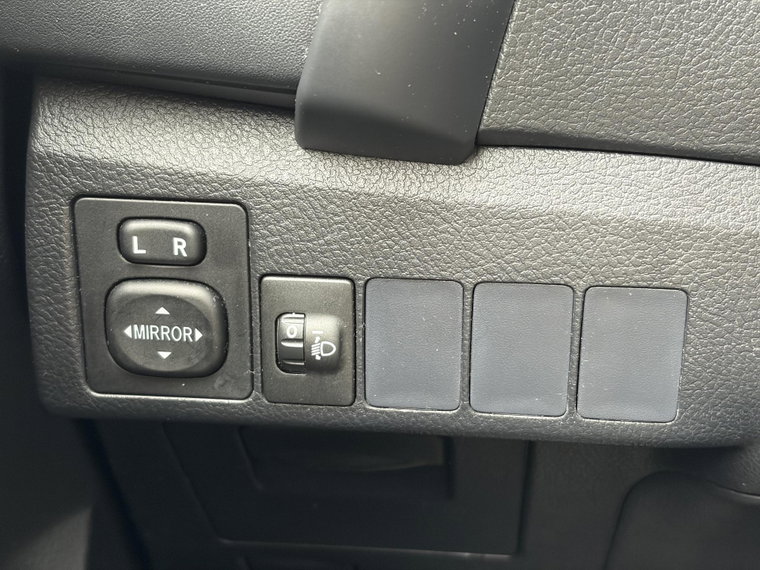 Vehicle Image 29