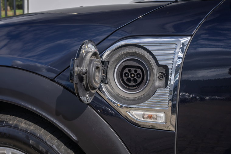 Vehicle Image 11