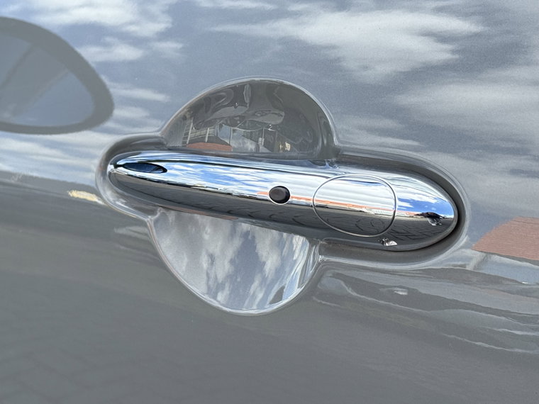 Vehicle Image 37