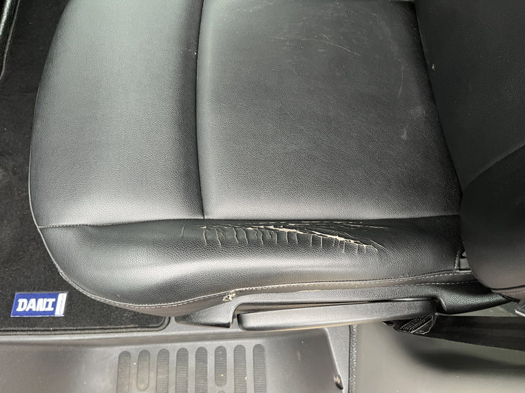 Vehicle Image 36