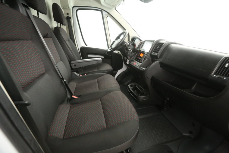 Vehicle Image 22
