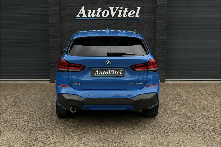 Vehicle Image 28