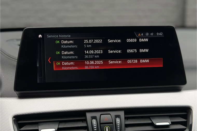 Vehicle Image 33