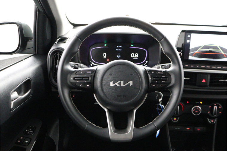 Vehicle Image 32