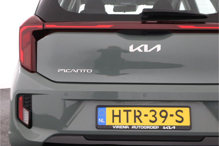 Vehicle Image 42