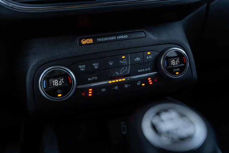 Vehicle Image 33