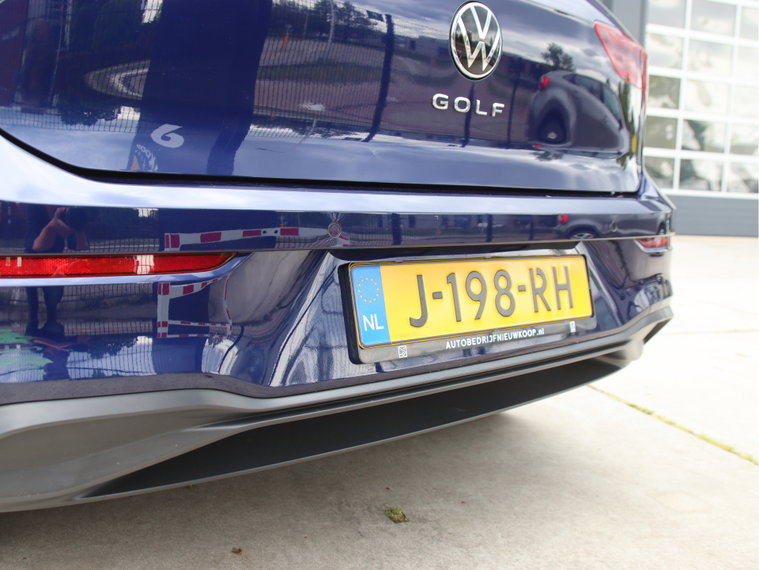 Vehicle Image 37