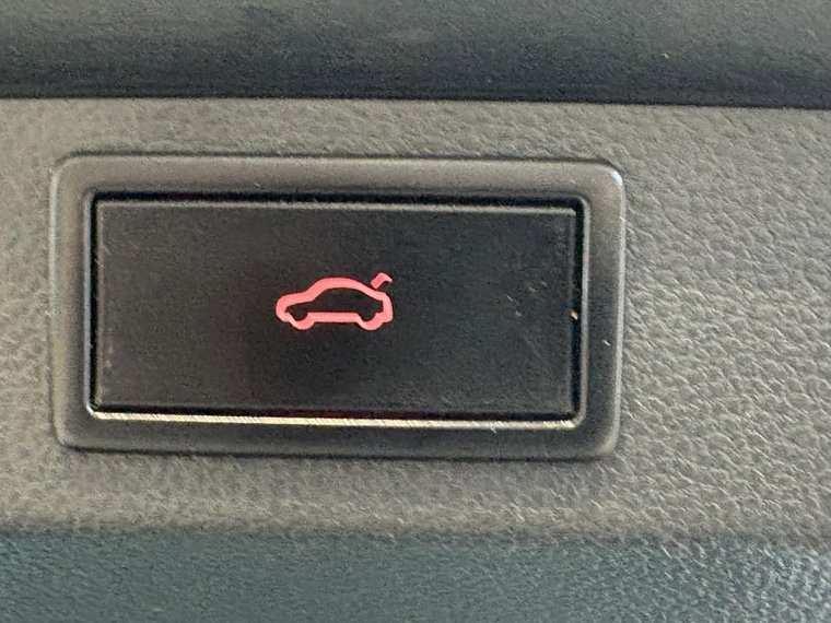 Vehicle Image 40